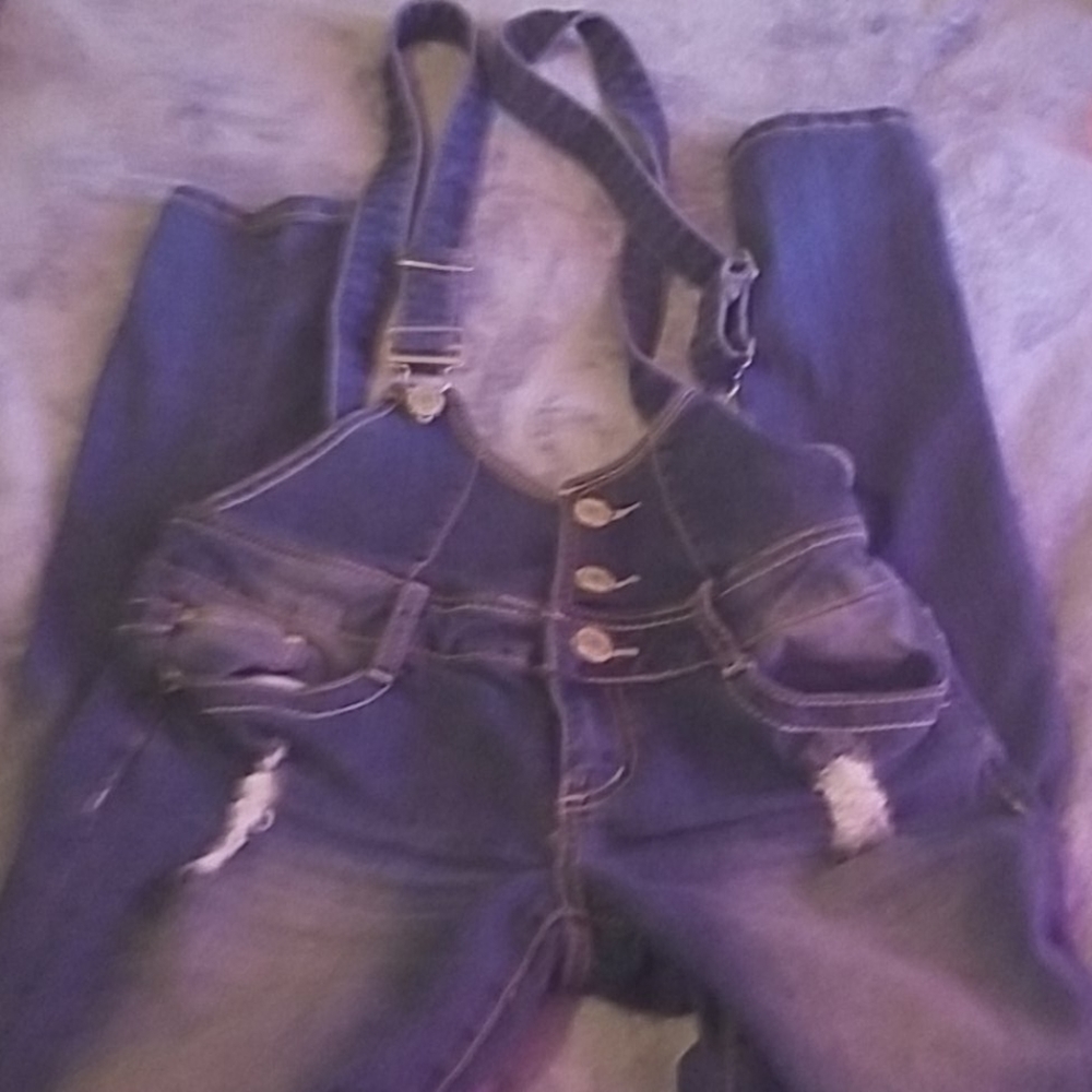 very cute overalls